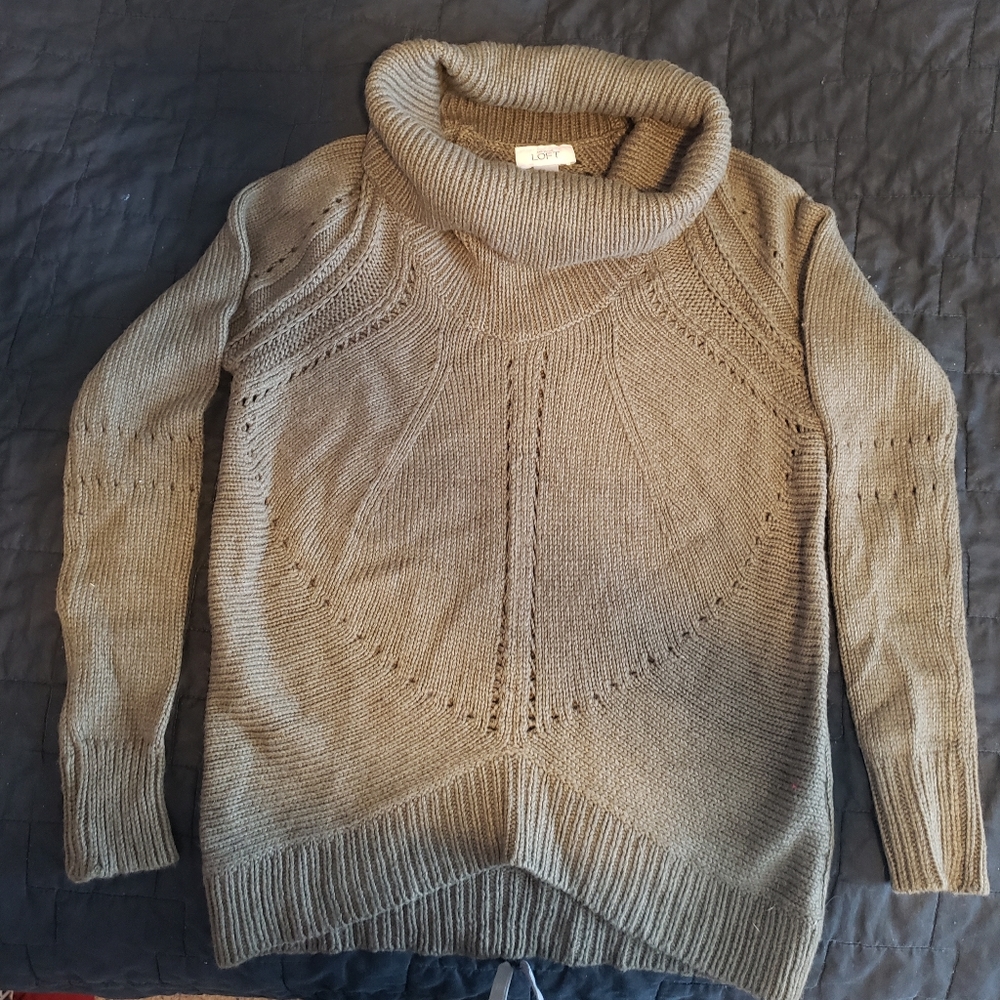 LOFT Sweater Womens Medium